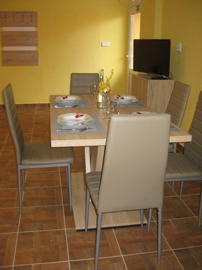 Hranice u Novych Hradu Apartmany Vcelka מראה חיצוני תמונה